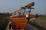 op transport naar de jachthaven van Stellendam